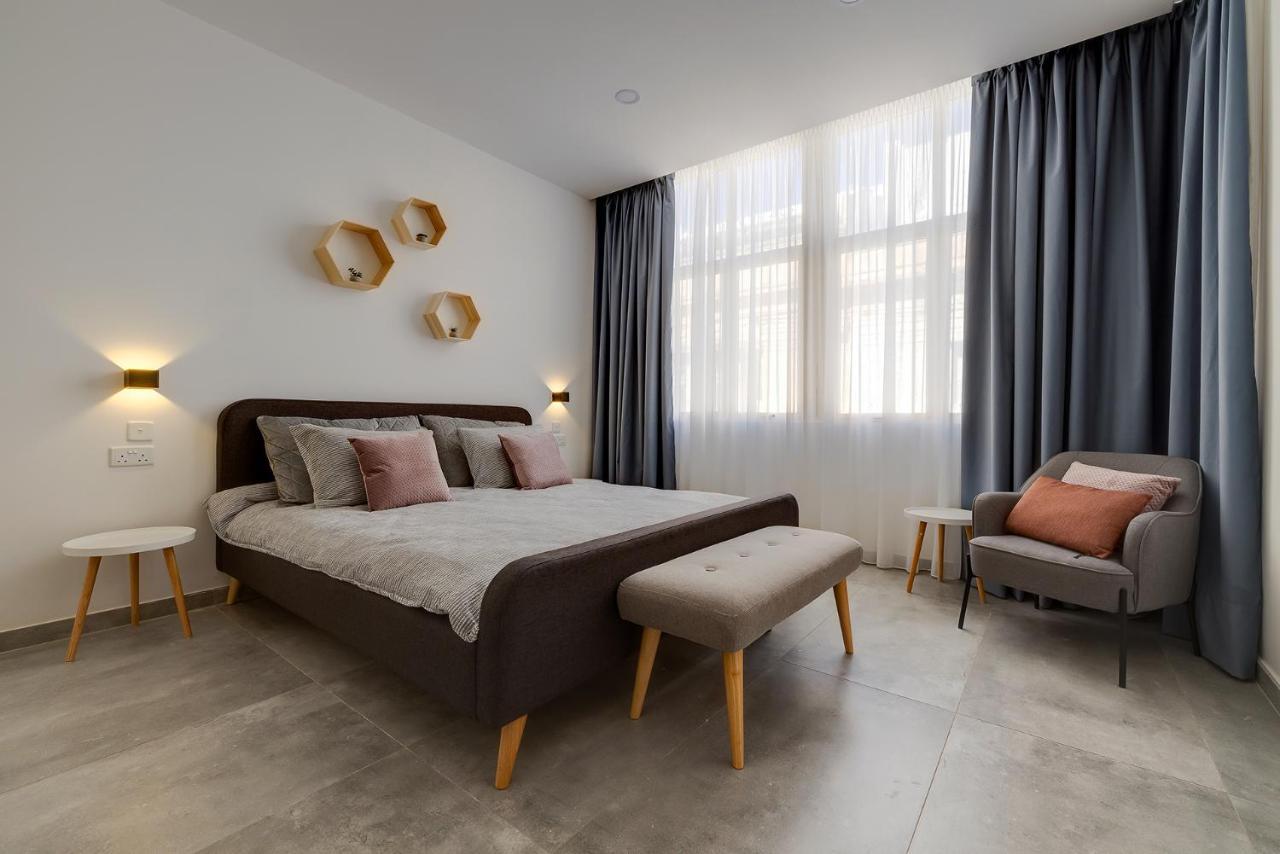 Perfect Location, Modern 2Br Apartment Слима Екстериор снимка