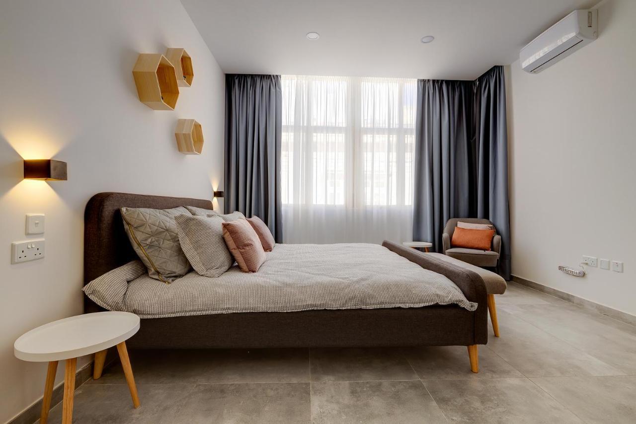Perfect Location, Modern 2Br Apartment Слима Екстериор снимка