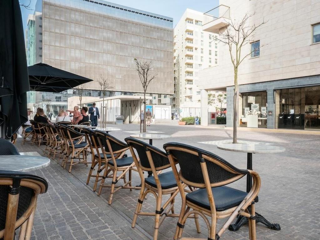Perfect Location, Modern 2Br Apartment Слима Екстериор снимка